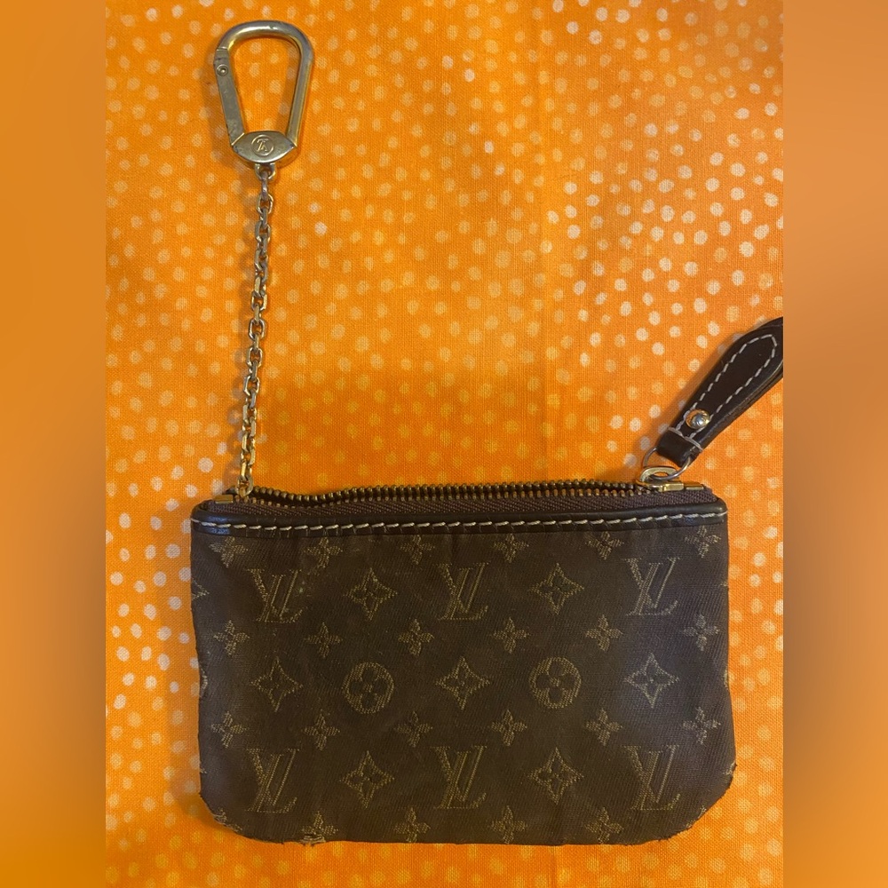 Louis Vuitton Mini Lin Coin Pouch/Key Cles